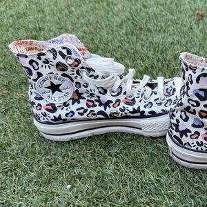 Super Cool and Colorful Leopard print Converse All star high tops!
